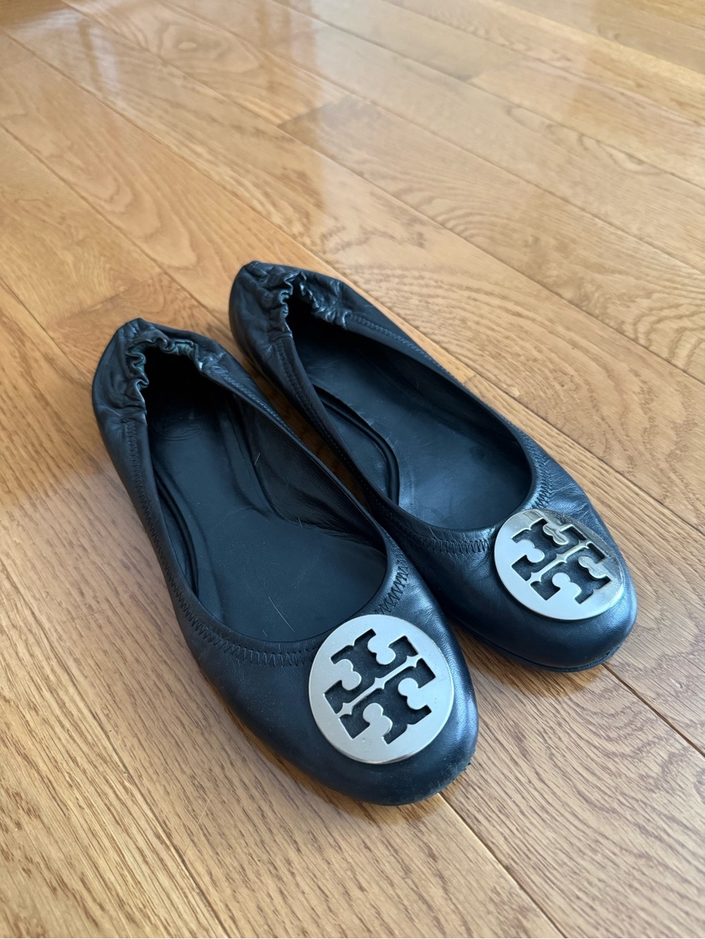 Moderately Worn Tory Burch Reva Flats 💞